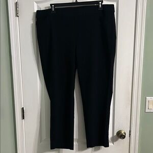 Liz Claiborne Black Ankle Pants